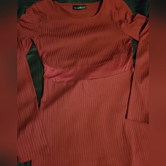 Dress - Picture 2 of 4